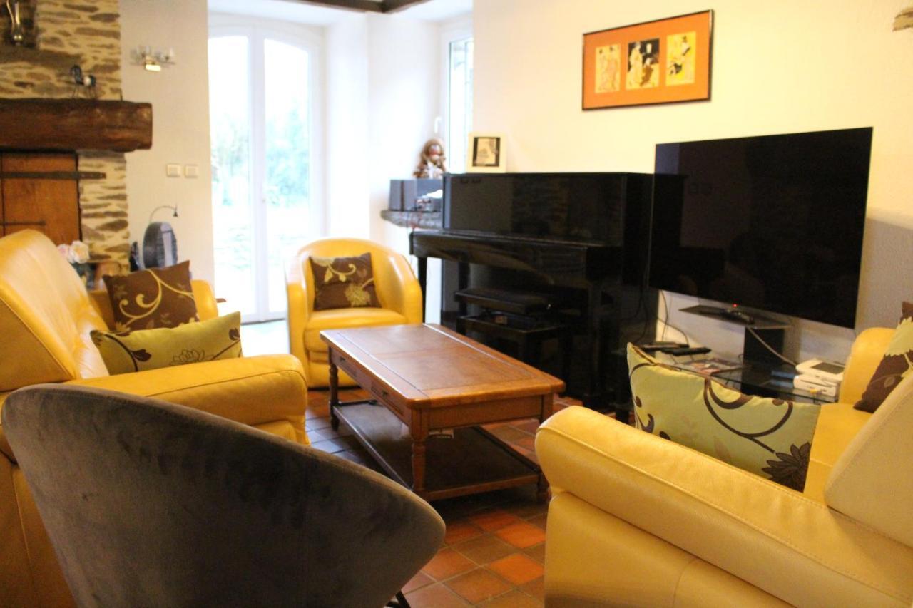サン・ロー La Demeure De Cathy Bed & Breakfast エクステリア 写真