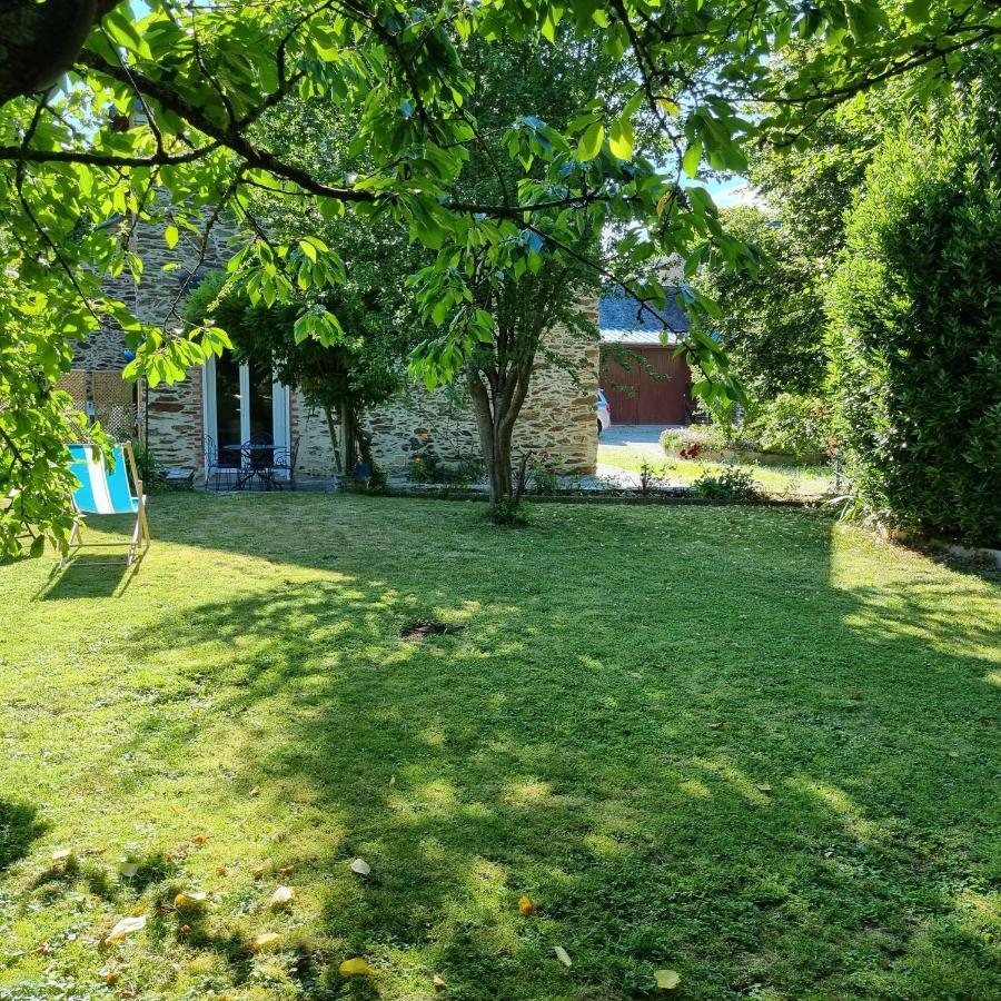 サン・ロー La Demeure De Cathy Bed & Breakfast エクステリア 写真